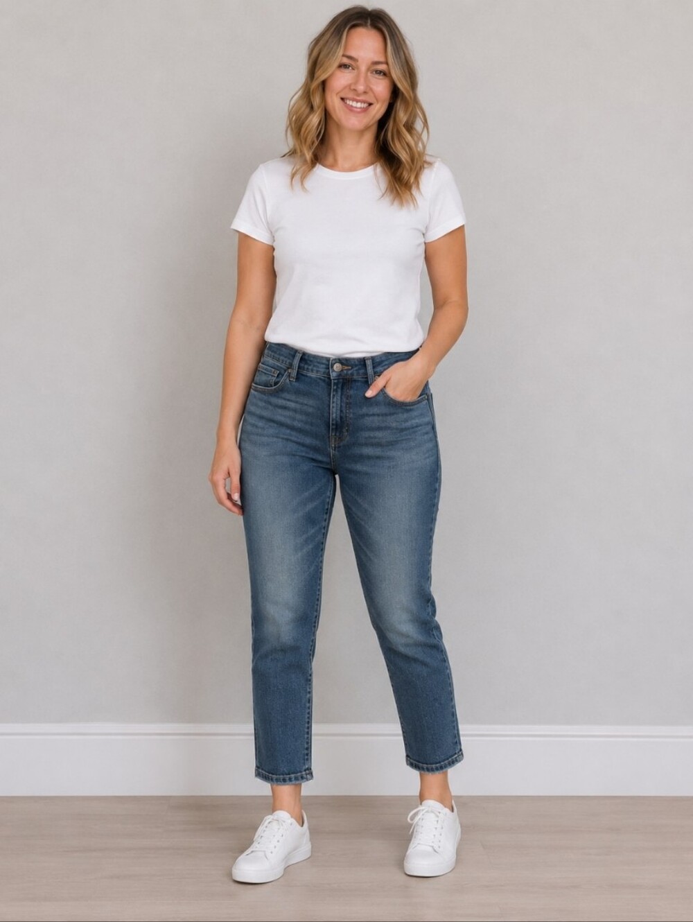 Chico’s The So Slimming Girlfriend Crop jean 00